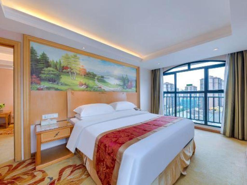เวียนนา ฉิงหยวน ไท่เหอ แอนเชียน เคฟ ซีเนติค แอเรีย Hotel ชิงหยวน ภายนอก รูปภาพ